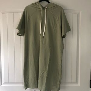 Olive short sleeve plus sweatshirt dress